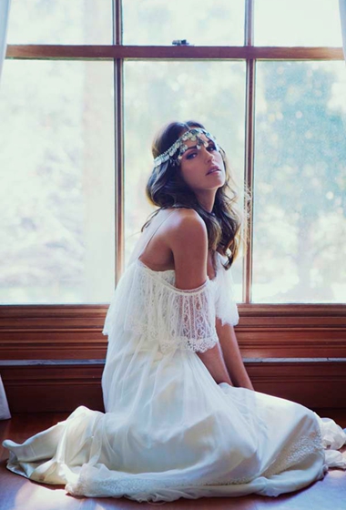 Perfect Wedding Dresses For Small-Chested Brides